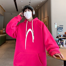 玫红色