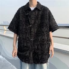 黑色