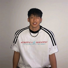 白色