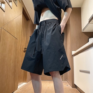 A316-1-K1235P48控68 夏季2025新款泡泡皱宽松薄款短裤透气运动裤图片