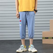 蓝色