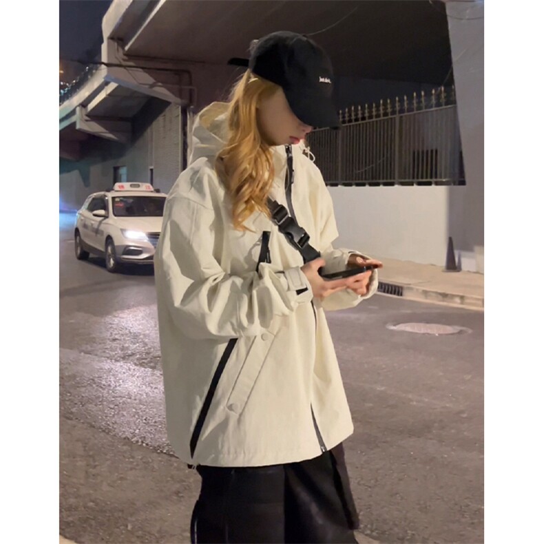 C2334-TP85控价118春季休闲运动女防水冲锋衣宽松纯色连帽外套,男装夹克,电商A102-1