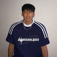 藏青色