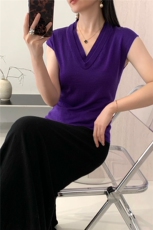 新款纯色双v领小飞袖针织背心时尚百搭，女装针织衫/毛衣，优麦羊绒（原洪叶羊绒）