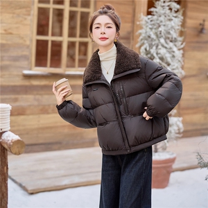 2025冬季新款大毛领短款羽绒服外套女图片