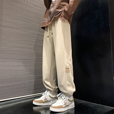 卡其色