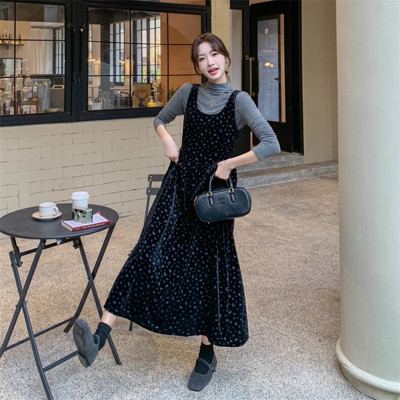 黑色金丝绒连衣裙套装女2025新款初秋高级感气质穿搭背心裙两件套,女装套装/套裙,2C111