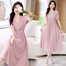 2026年V领韩版宽松收腰显瘦纯色中长款洋气A字连衣裙，女装连衣裙，火爆靓佳人