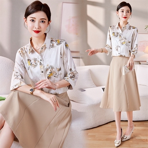 2023年春夏季简约时尚印花专柜精品真丝衬衣图片