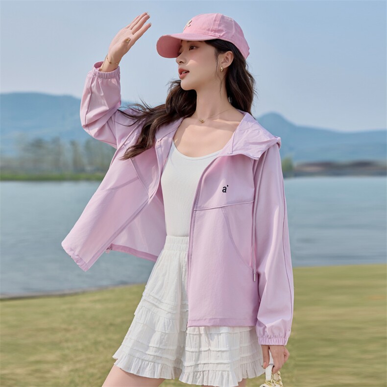 小个子时尚紫色薄款外套女短款2025夏季新款连帽透气户外防晒衣潮，女装防晒衣，悦祺