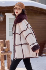 设计感皮毛一体仿羊羔毛外套女秋冬季2024新款加绒加厚宽松保暖棉服，女装羊羔毛/颗粒绒，千千佰惠