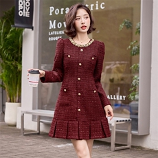2025春秋装新款圆领单排扣长袖时尚休闲短款连衣裙，女装连衣裙，天丝秀