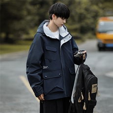 藏青色