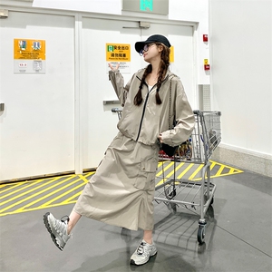 韩系慵懒风工装冲锋衣套装裙女春秋两件套学院风减龄盐系炸街小众图片