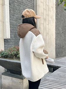 颗粒绒撞色加绒卫衣图片