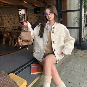 韩系米白色羊羔毛外套女秋冬2025新款设计富家千金感皮毛一体棉服图片