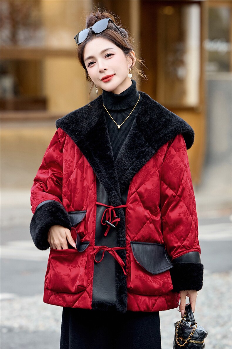 现货，现货，2025冬装新款皮毛一体拼接时尚潮流保暖羽绒服,女装羽绒服,伊仟回