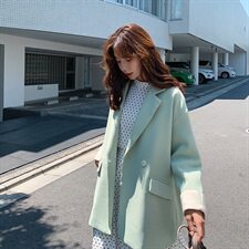 跑量2色！19新款廓形宽松撞色小西装8218-1961，女装风衣，卡莱