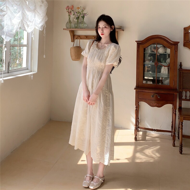 蕾丝花边绣花米白色连衣裙女夏2025新款收腰显瘦甜美独特漂亮流行,女装连衣裙,2C218