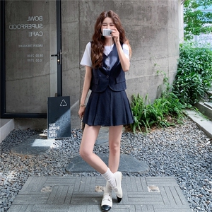学院风马甲T恤百褶裙套装女2025年夏季新款显瘦洋气超好看三件套图片