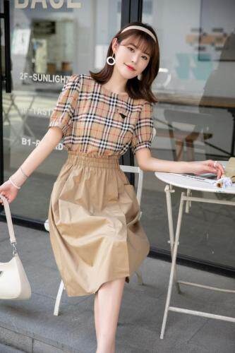 夏季新款卡其格子休闲淑女套裙，女装，水锦红