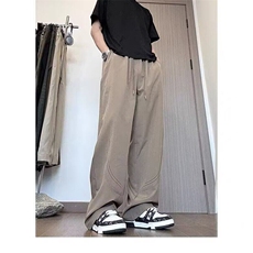 卡其色