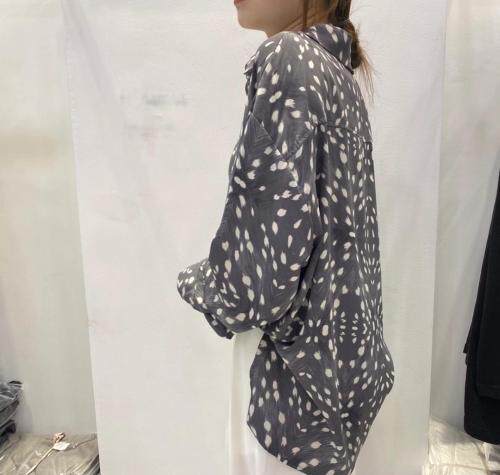 定制款面料衬衣两个颜色要排单，其它，SMOOTH