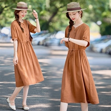 短袖连衣裙女夏2025新款小个子休闲宽松收腰显瘦洋气时尚减龄裙子，女装连衣裙，依万里