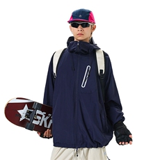 藏青色