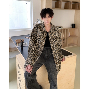 欧美式潮牌豹纹破洞牛仔外套男春秋季痞帅小众宽松休闲翻领夹克衫图片