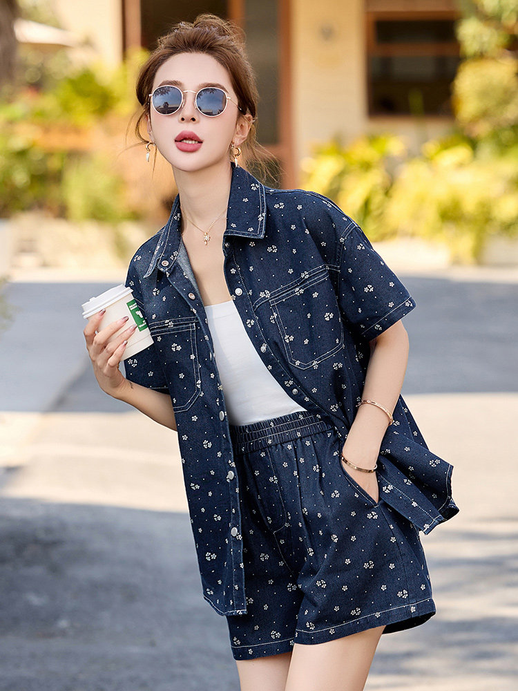 休闲复古印花牛仔套装女2025夏季新款短袖衬衫洋气减龄短裤两件套,女装套装/套裙,罗腾