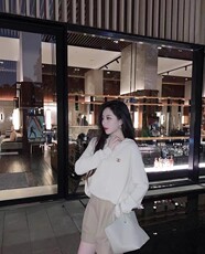 时尚百搭秋季连帽刺绣双C元宝针帽衫显瘦保暖女士针织衫/毛衣，女装针织衫/毛衣，百纯羊绒