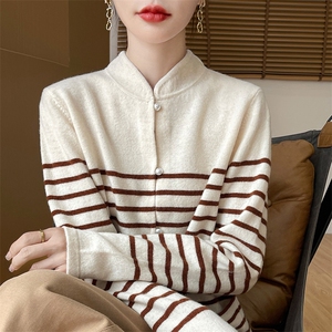 时尚气质条纹羊毛开衫 优雅珍珠扣设计 百搭显瘦外套图片