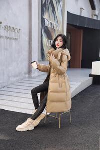 新款羽绒服图片