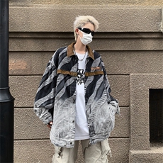 黑色