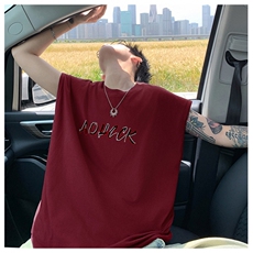 酒红色