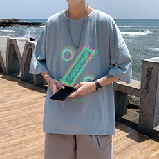 浅蓝色