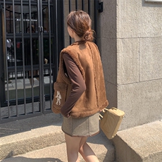 8865款刺绣马甲皮毛一体P225K395，女装马甲，2B137