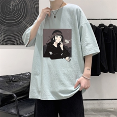 灰绿色