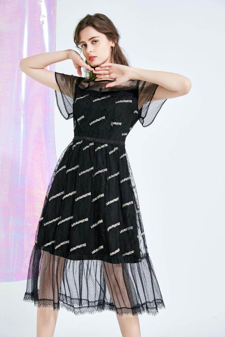 2021年夏季新出炉的，女装，依然浪漫