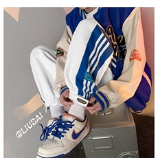 白色