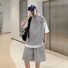 灰色