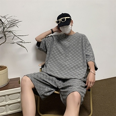 灰色