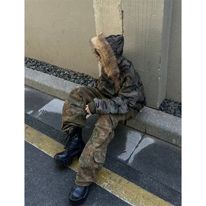 美式复古迷彩连帽卫衣男冬季新款毛领拉链外套宽松重磅上衣设计感图片