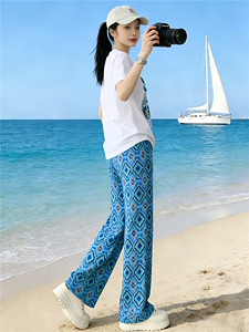 盐系减龄时尚休闲运动套装女夏新款圆领镶钻小熊短袖阔腿裤两件套图片