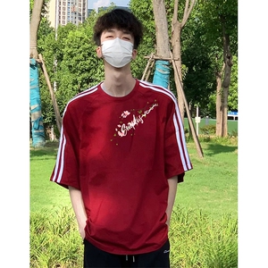 抖音得物高品质二开240克宽松纯棉美式潮牌三条杠织带短袖T恤图片
