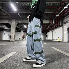 浅蓝色