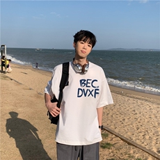 米白色