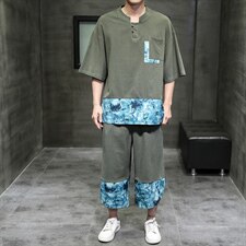 军绿色