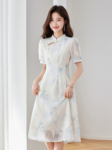 新中式国风刺绣连衣裙女2025夏季新款小个子修身气质改良旗袍裙子图片